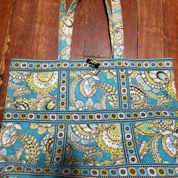 Vera Bradley Handbags - Vera Bradley peacock blue and green tote bag